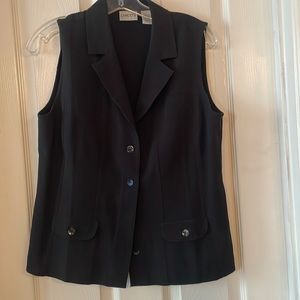 Chicos SZ 1 black button front vest
